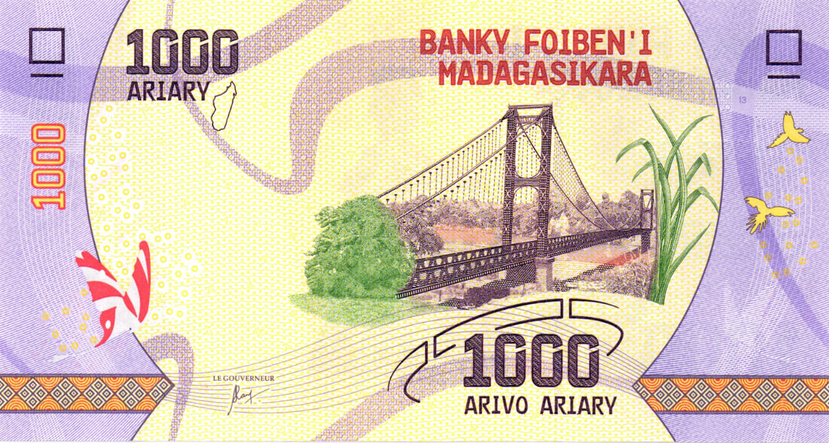 1000 ариари  Мадагаскара 2017