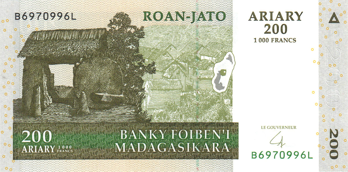 200 ариари  Мадагаскара 2004